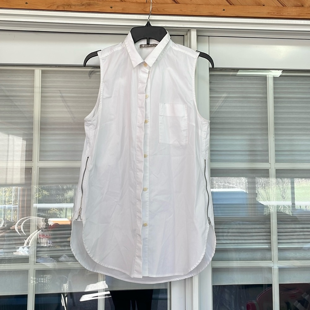 Athleta White Button Down Tunic Top. Size Small